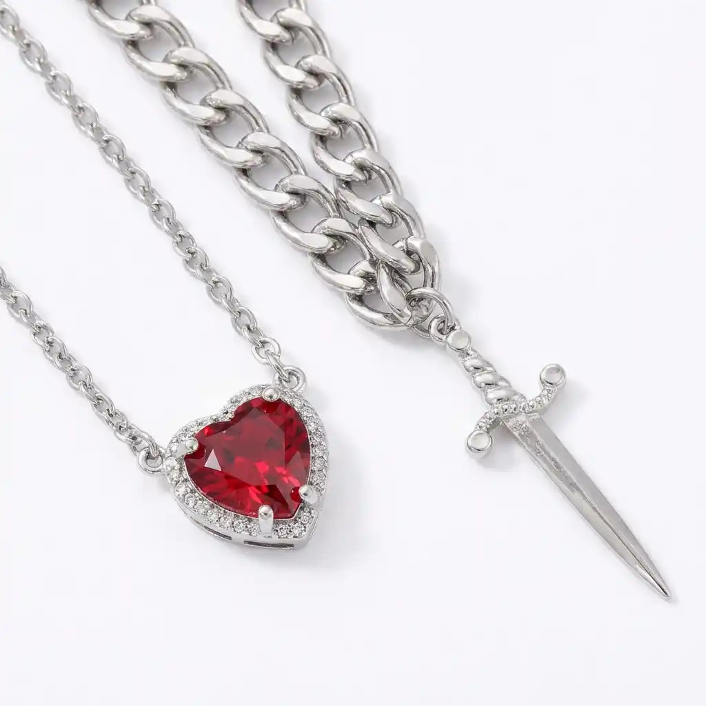 Collar Dúo Espada y Corazón ❤️ Regalo para Parejas + Caja Premium